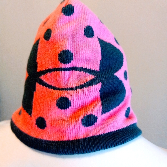 Kid Under Armour Knit Hat  Age 4-7 Pink/Black Polka Dot Winter Ski - Picture 1 of 7